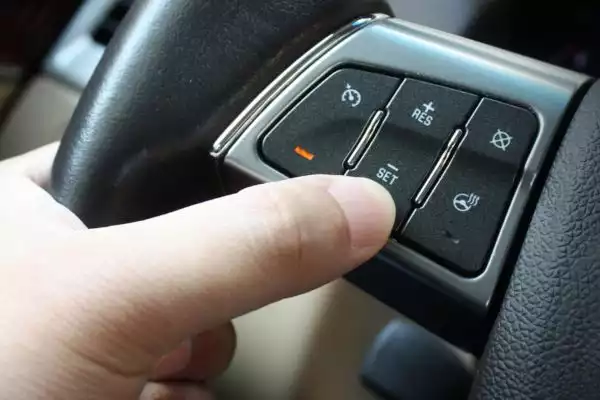 cruise control adalah