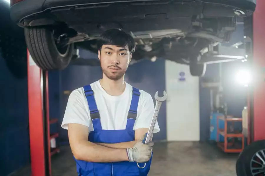 inspeksi mobil bekas pasar baru