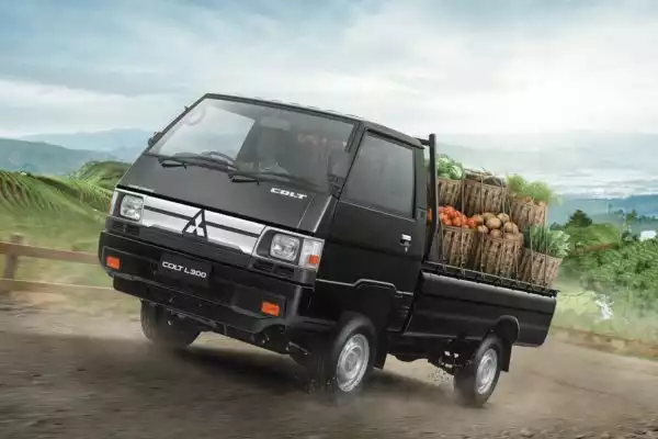 inspeksi mobil pickup bekas